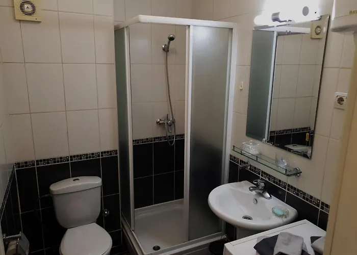 64 - Besplatan Javni Parking Apartmán